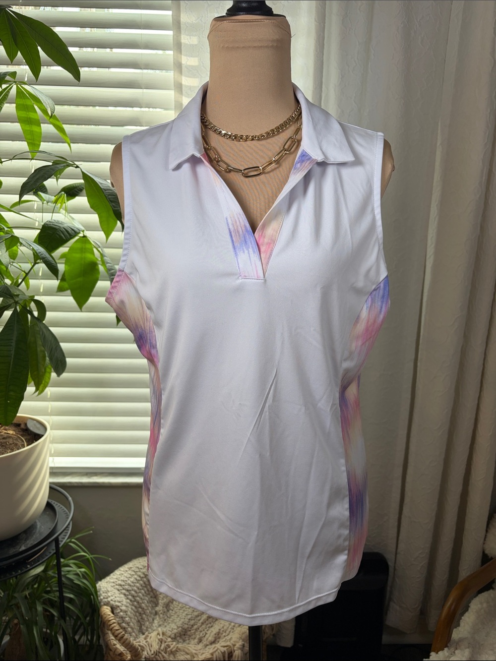 Iron Wood women’s sleeveless golf shirt with pink and purple accents size M